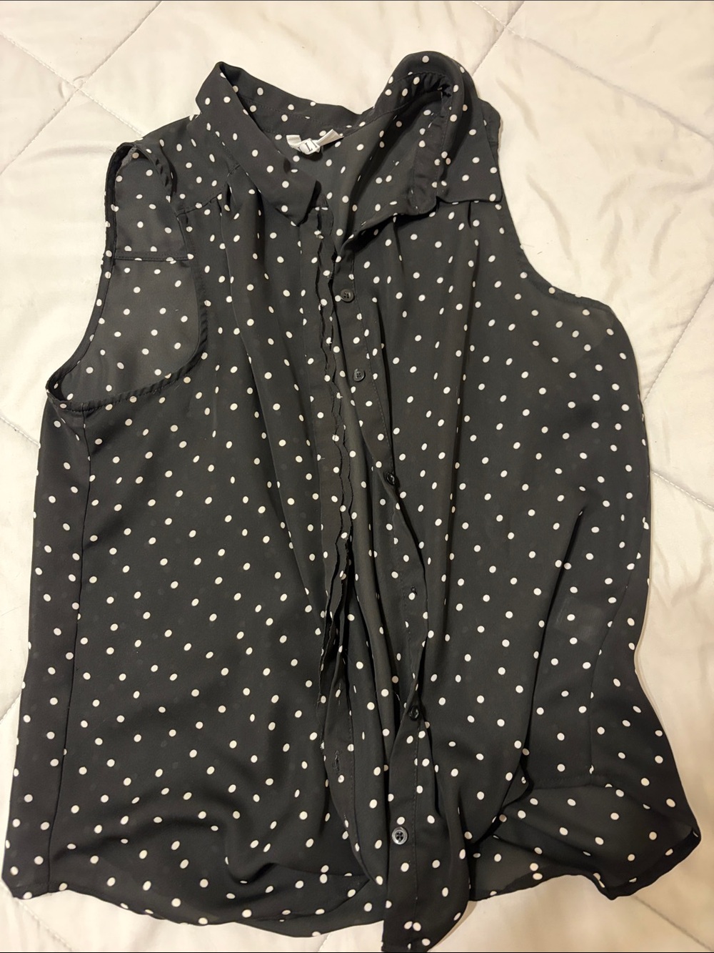Elle Black Sleeveless Polka Dot Button-Front Blouse